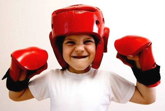 Спортивное воспитание: когда лучше отдавать ребенка на бокс?